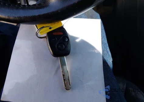 2006 Honda Accord 3.0 Ex z USA, uszkodzony, nr VIN 1HGCM66556A008560